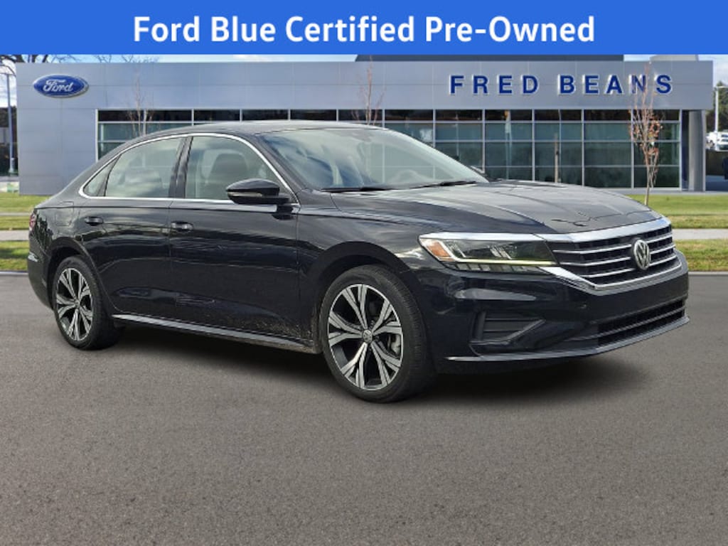 Used 2022 Volkswagen Passat 2.0T SE Sedan