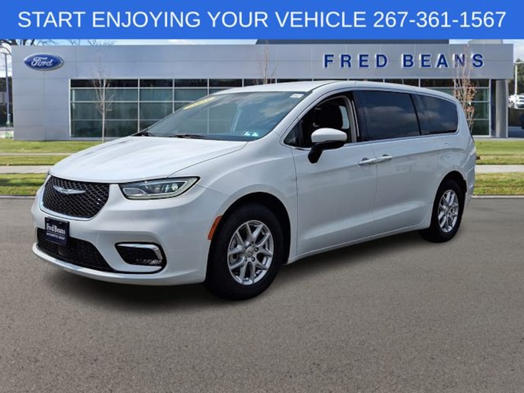 Certified 2023 Chrysler Pacifica Touring L PASSENGER VAN