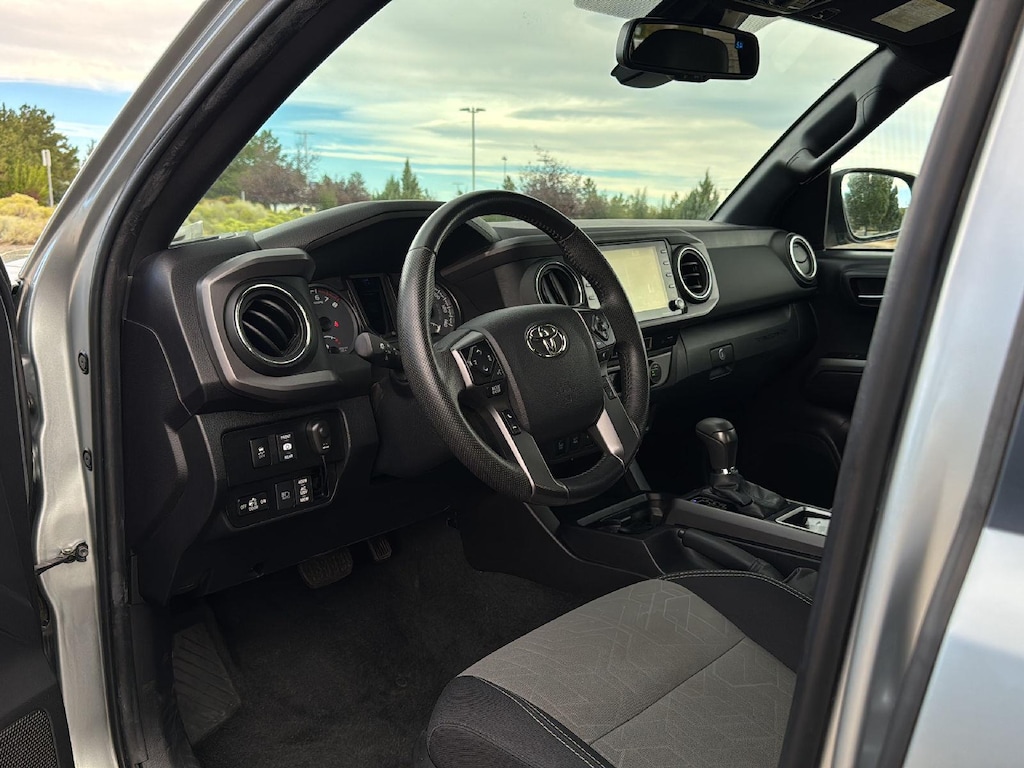 Used 2022 Toyota Tacoma TRD Off-Road Truck