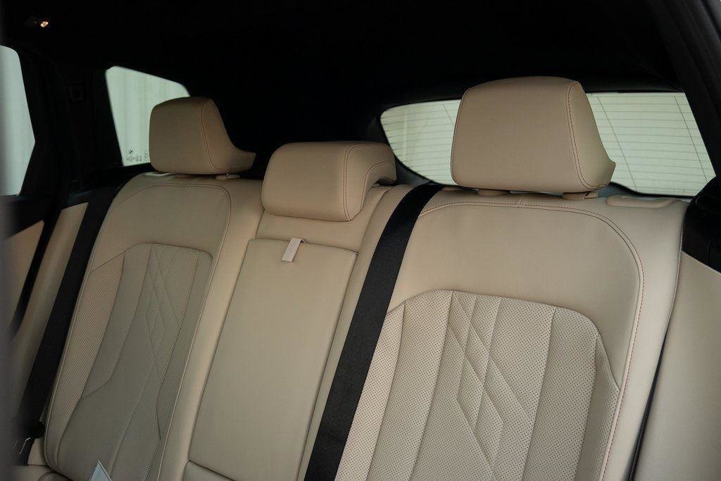 2026 BMW X3 30 - Photo 26