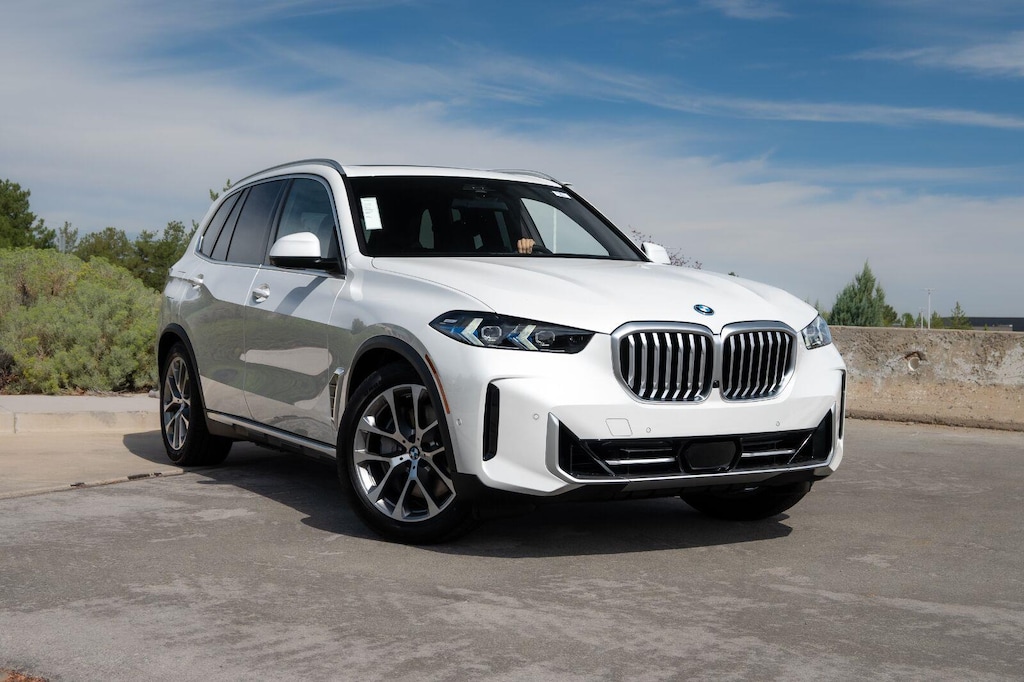New 2026 BMW X5 xDrive50e Sports Activity Vehicle