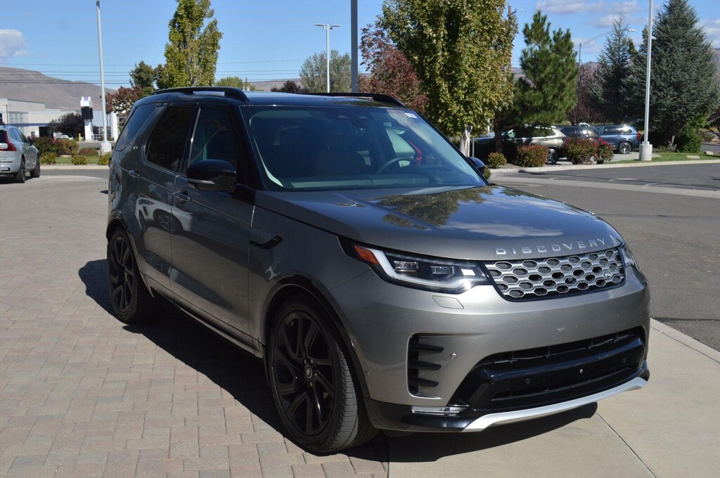 Used 2025 Land Rover Discovery Metropolitan Edition SUV