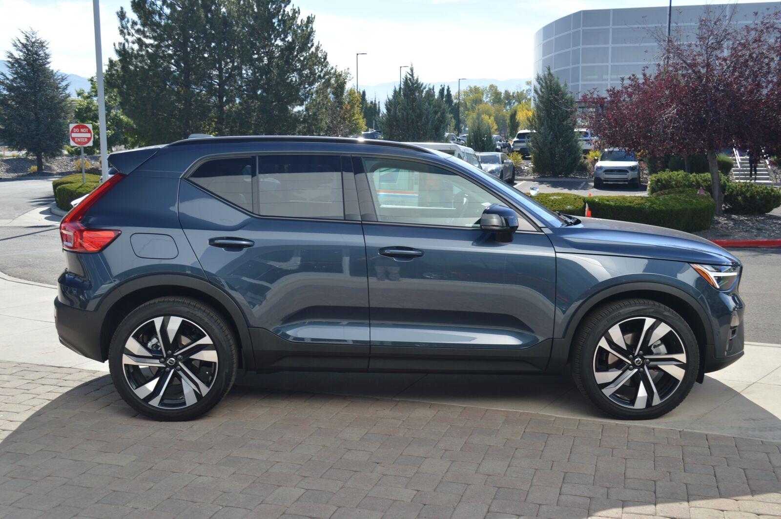 Certified 2026 Volvo XC40 Ultra SUV