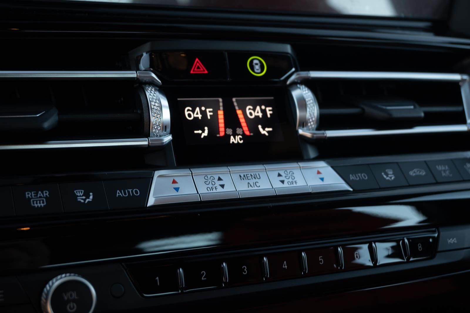 2026 BMW 8 Series 840i - Photo 23