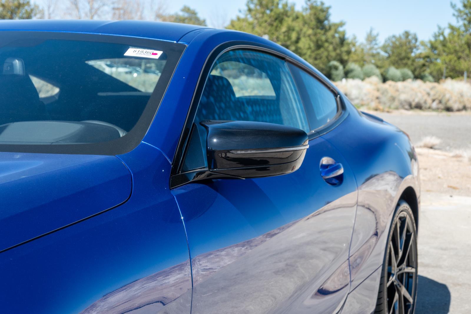 2026 BMW 8 Series M850i - Photo 22