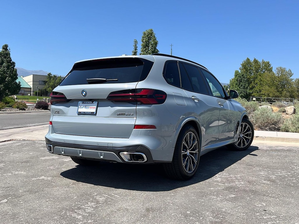 New 2026 BMW X5 xDrive50e Sports Activity Vehicle