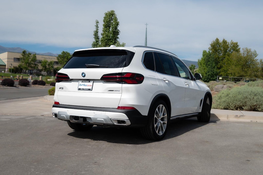 New 2026 BMW X5 xDrive50e Sports Activity Vehicle