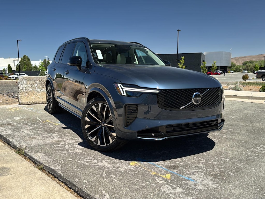 New 2026 Volvo XC90 plug-in hybrid T8 Ultra Dark Theme 7-Seater SUV
