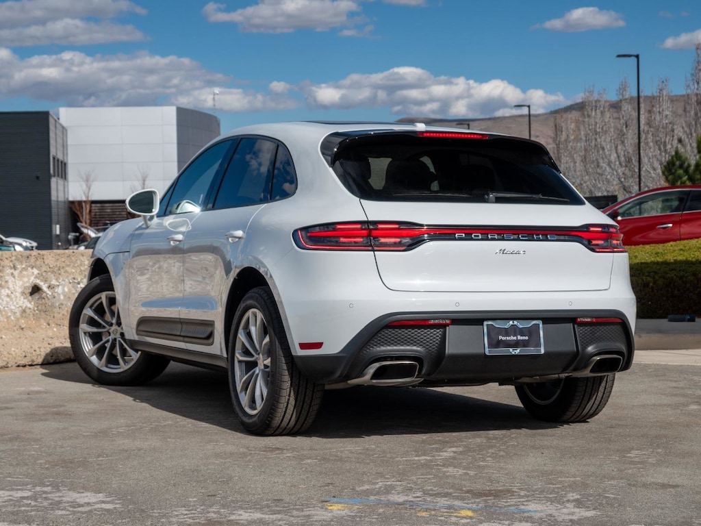 New 2025 Porsche Macan Base SUV