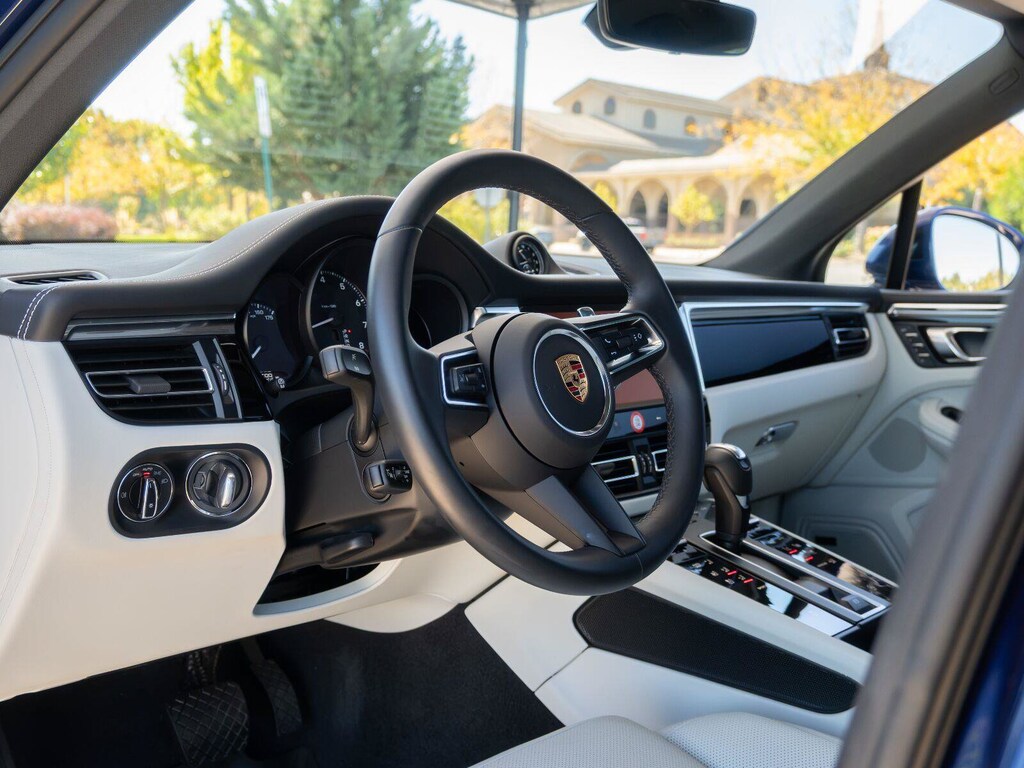 Used 2026 Porsche Macan Base SUV