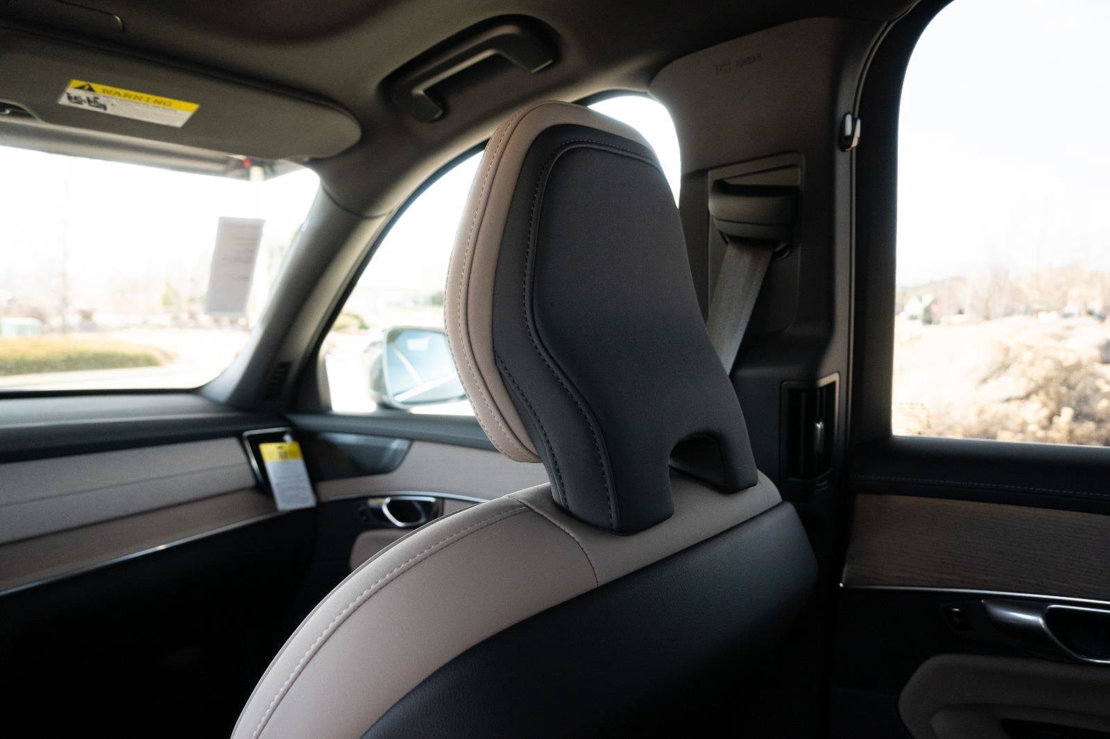 2026 Volvo XC90 Plus - Photo 23
