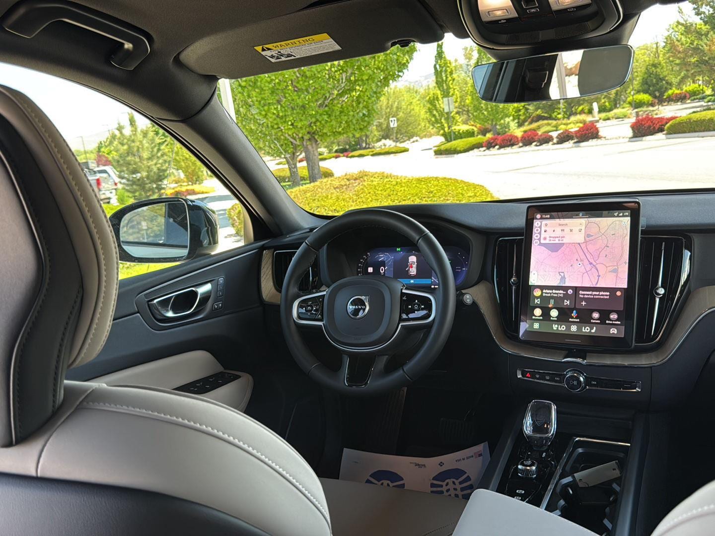 2026 Volvo XC60 Plus - Photo 16