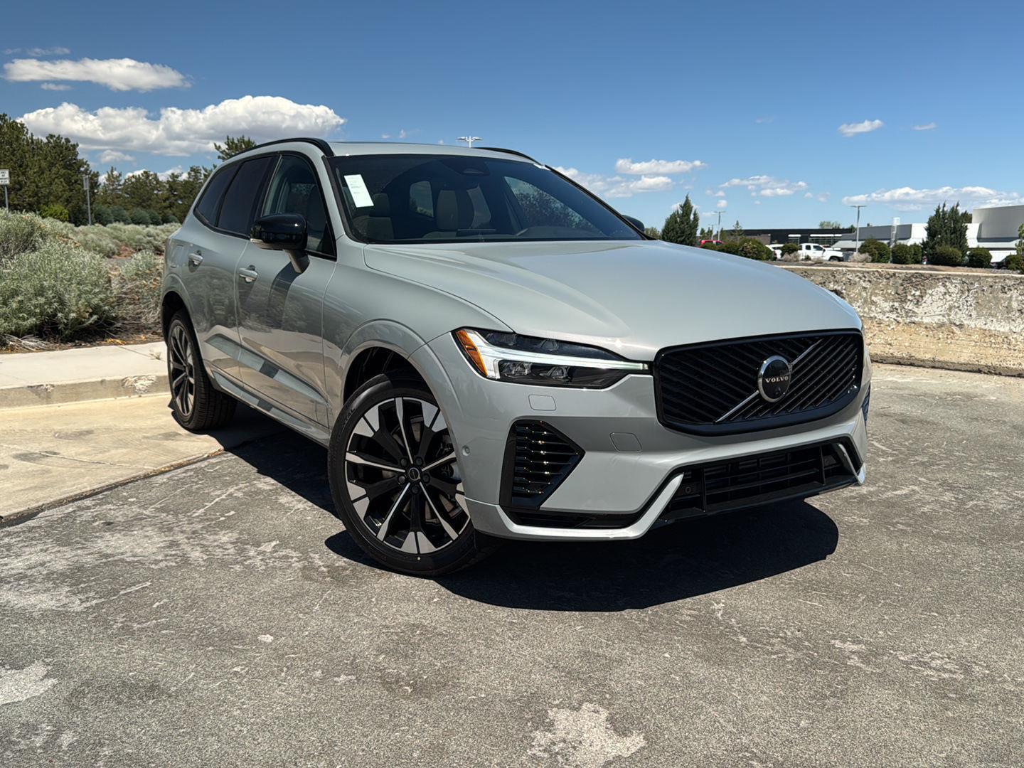 New 2026 Volvo XC60 plug-in hybrid T8 Plus eAWD SUV Reno, NV