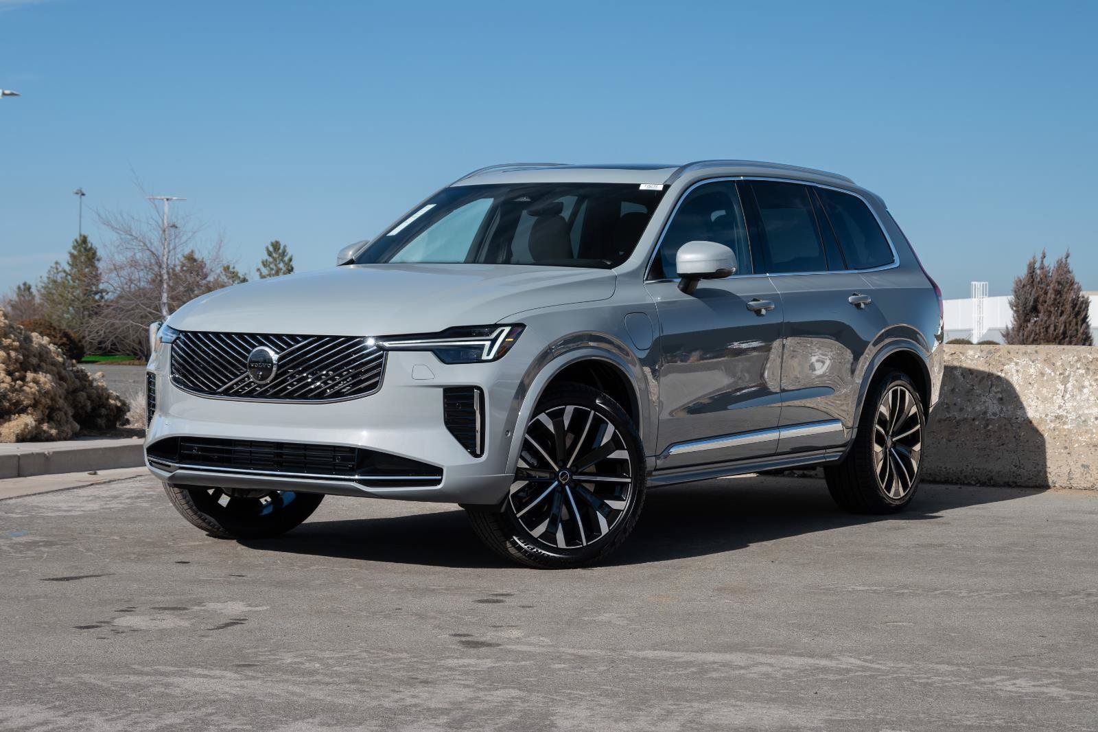 2026 Volvo XC90 Plus - Photo 1