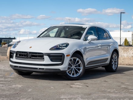 2025 Porsche Macan Base SUV