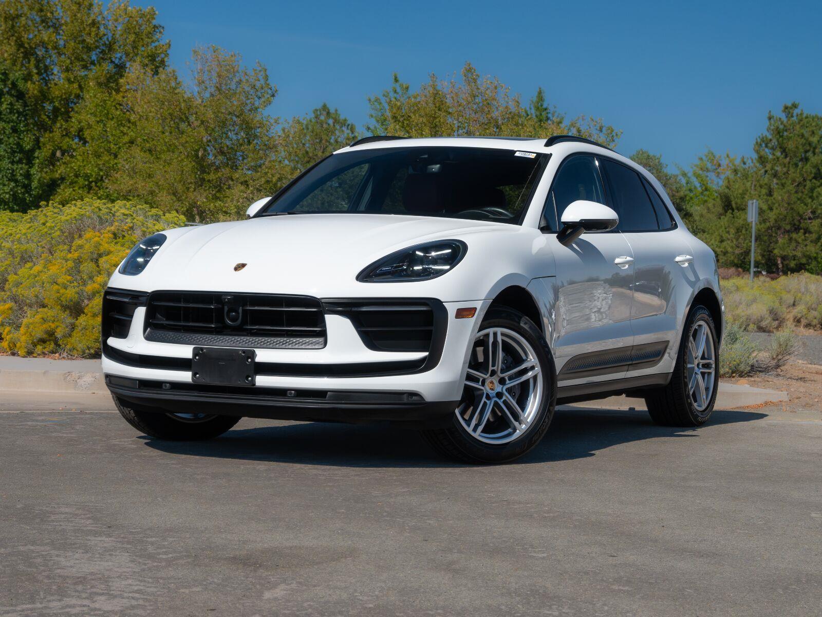 2023 Porsche Macan Base