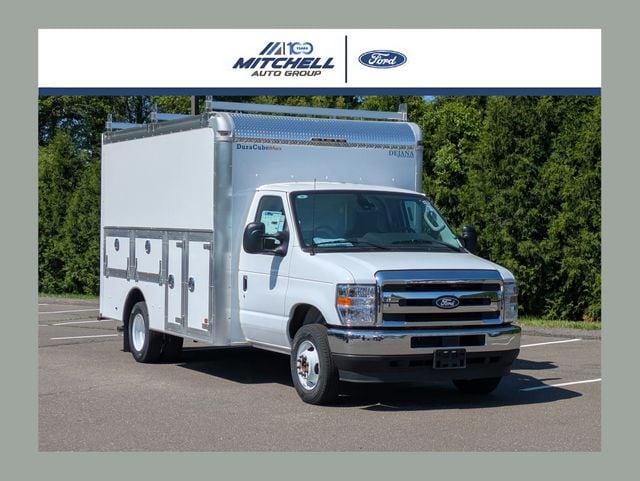 2026 Ford E-350 Cutaway VAN 