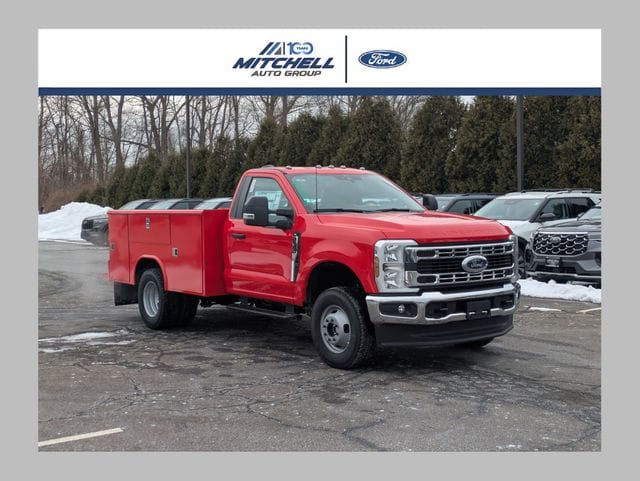 2026 Ford F-350 Chassis Truck Regular Cab 
