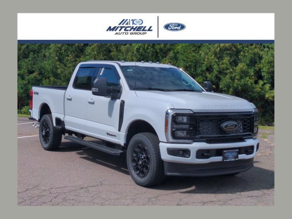 New 2026 Ford F-250 XLT Super Duty Truck Crew Cab