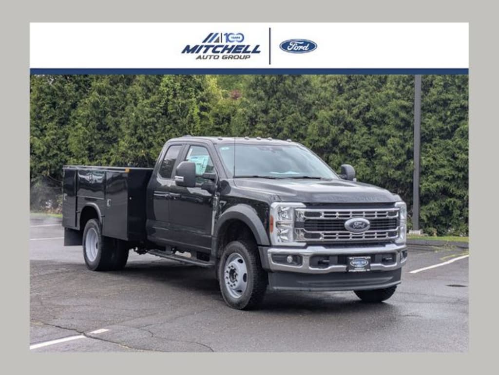 New 2026 Ford F-550 Chassis Upfitted w/ Service Body Truck Super Cab