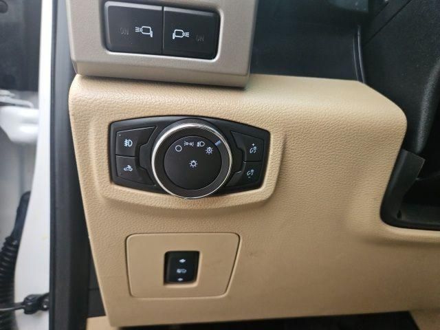 2017 Ford F-150 Lariat - Photo 14