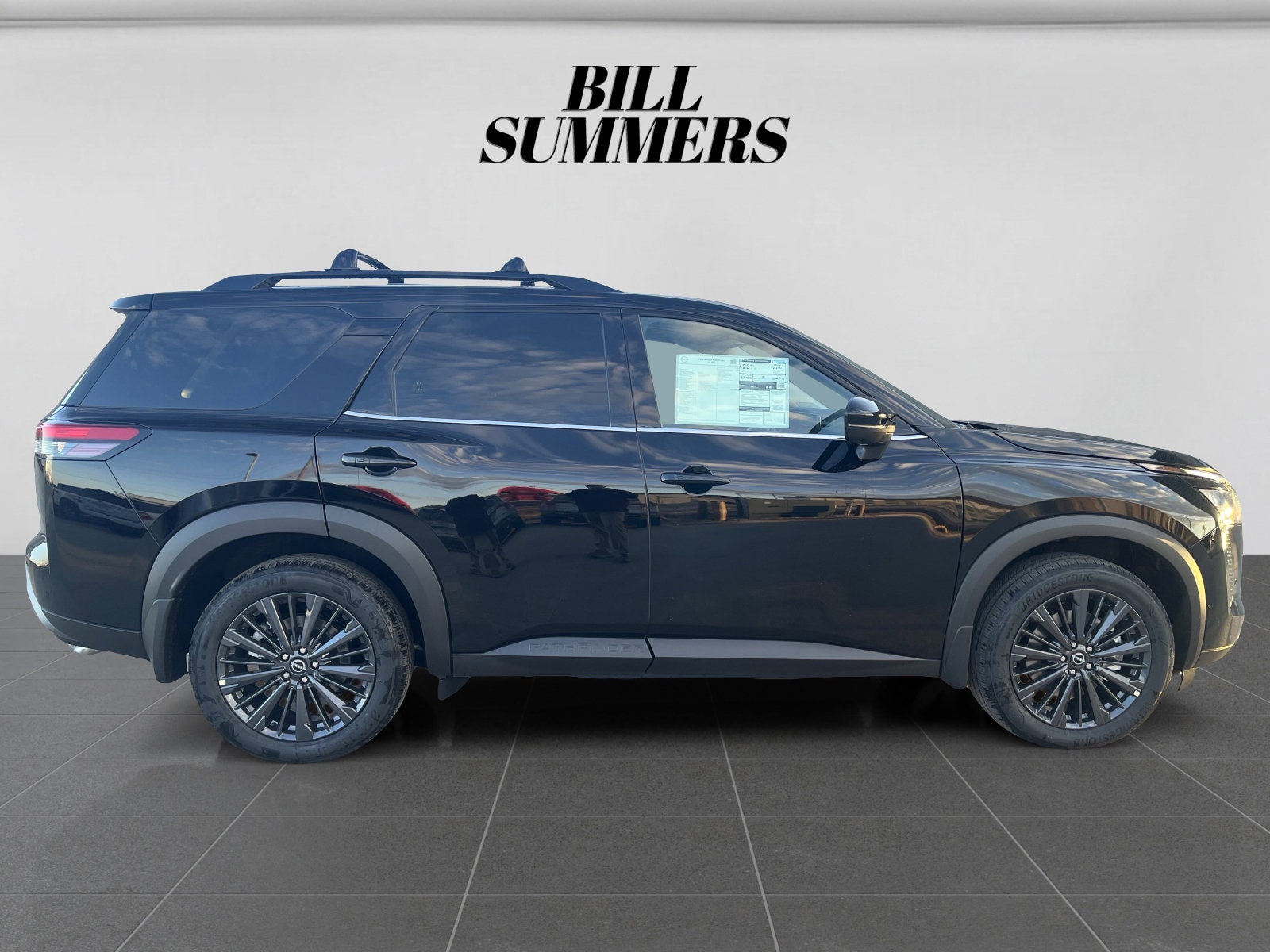 2026 Nissan Pathfinder SL - Photo 4