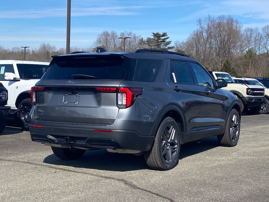 New 2026 Ford Explorer ST-Line SUV