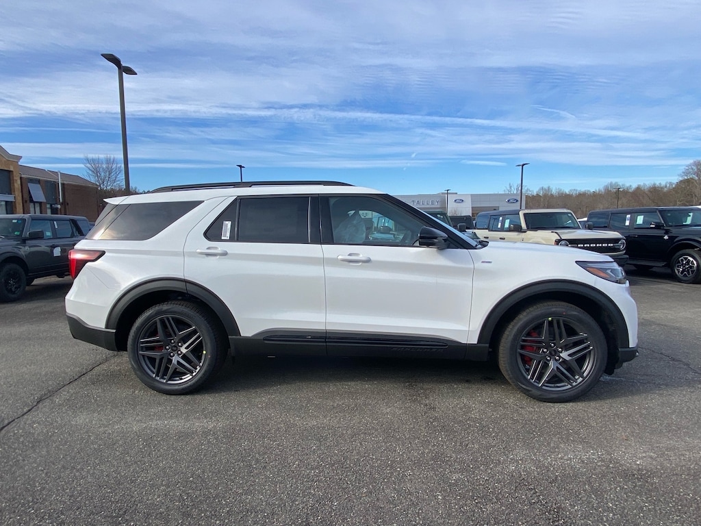 New 2026 Ford Explorer ST-Line SUV