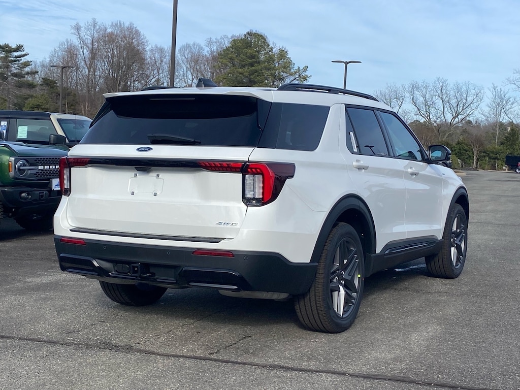 New 2026 Ford Explorer ST-Line SUV