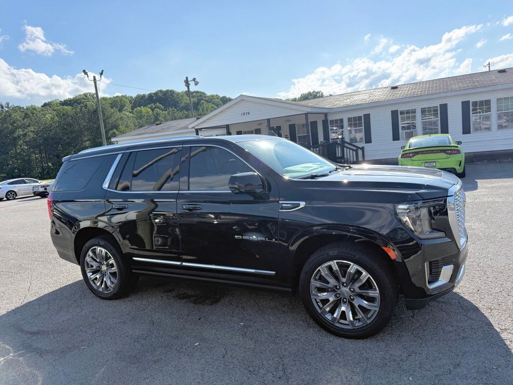 2022 GMC Yukon Denali - Photo 3