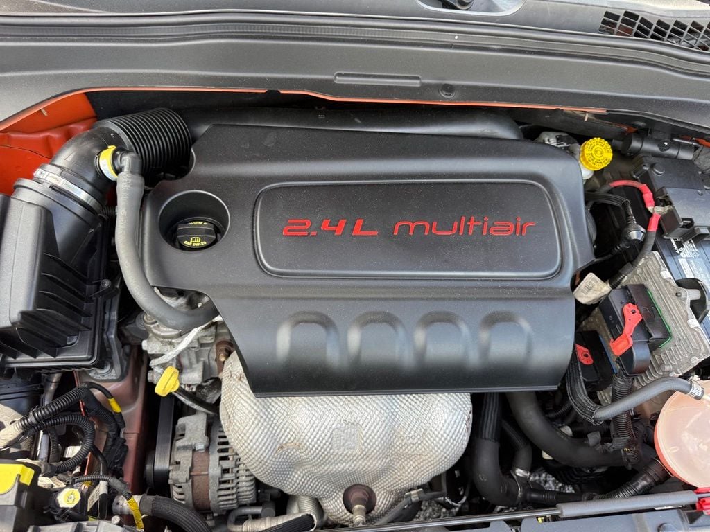 2017 Jeep Renegade Altitude Package - Photo 16