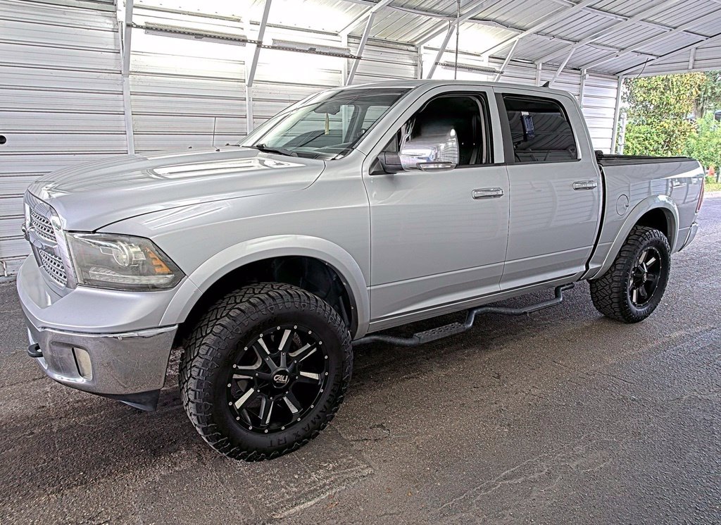 2014 RAM 1500 Pickup Laramie