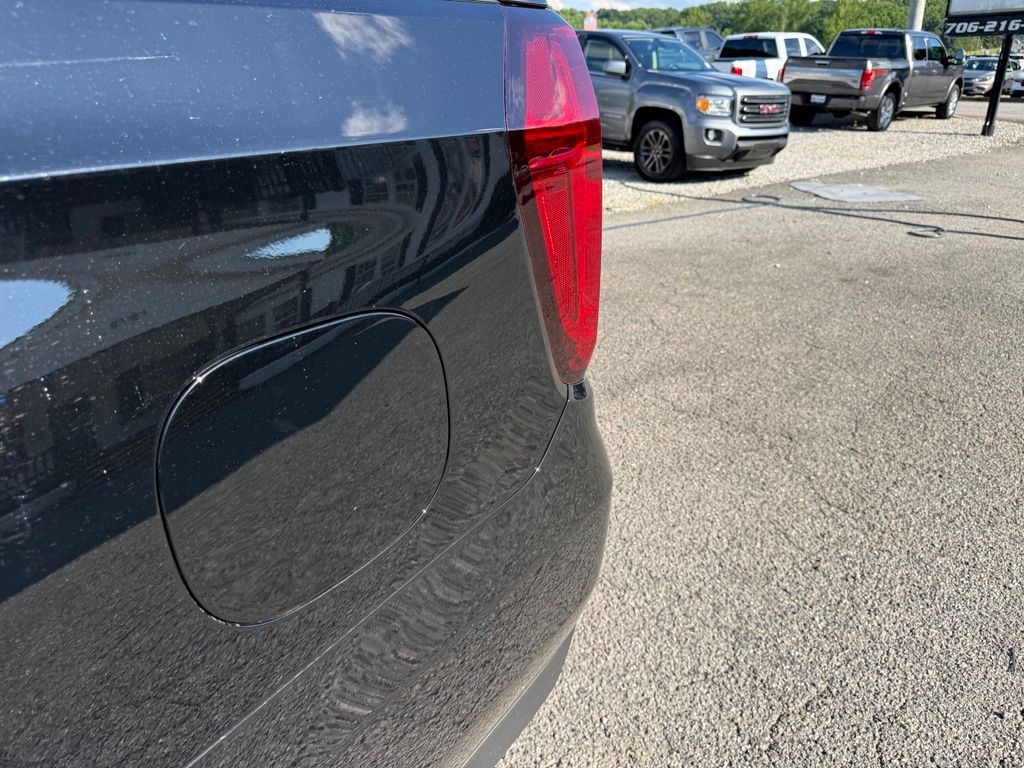 2022 GMC Yukon Denali - Photo 19