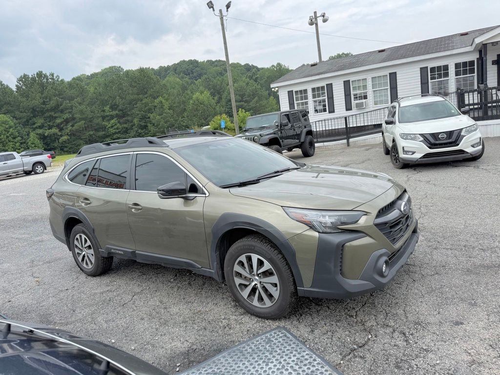 Used 2025 Subaru Outback Premium SUV