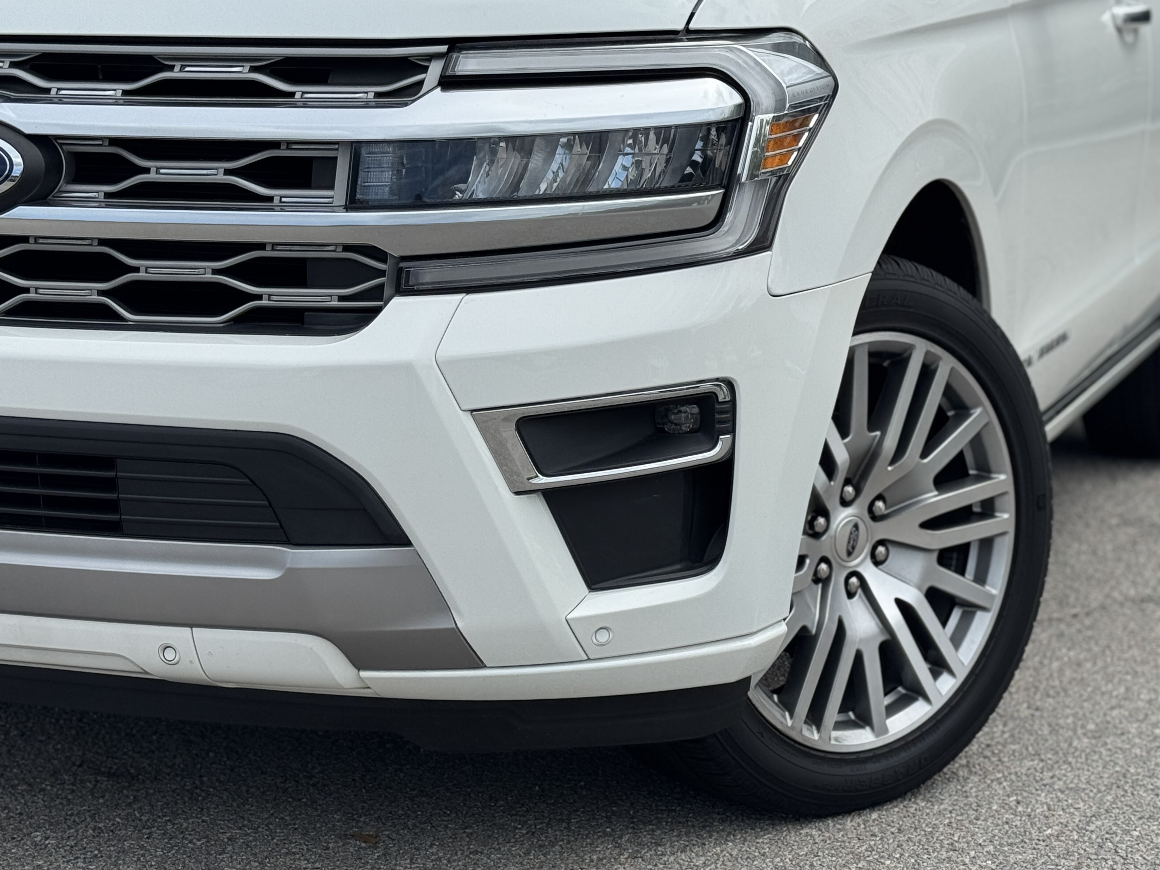 Used 2023 Ford Expedition Platinum SUV
