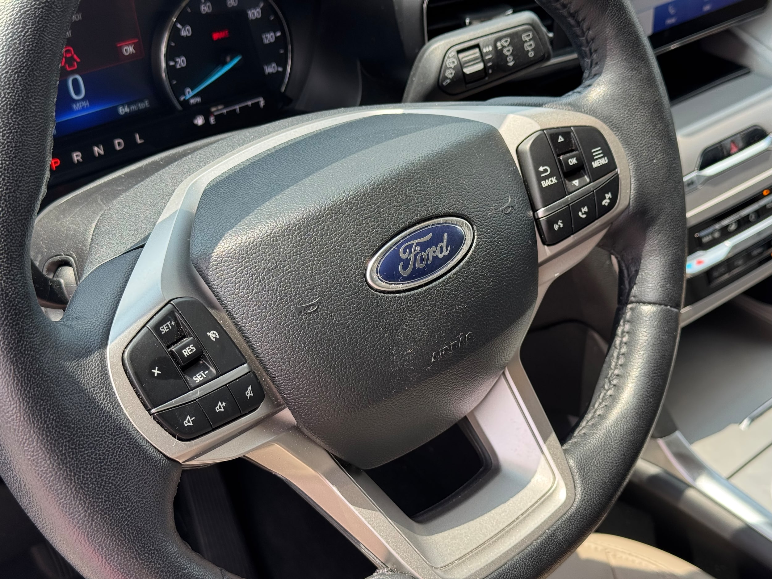 2023 Ford Explorer XLT - Photo 10