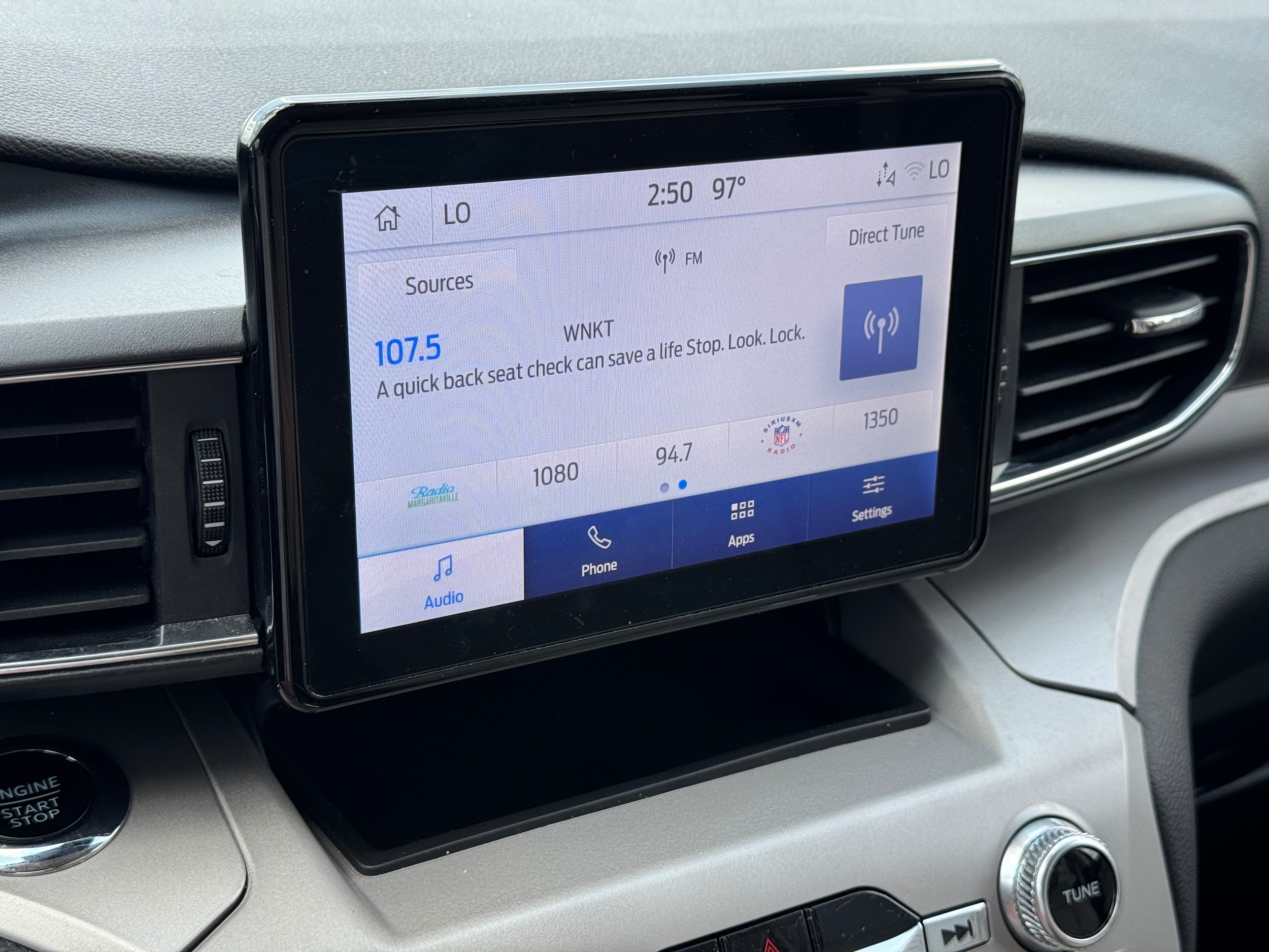 2023 Ford Explorer XLT - Photo 22
