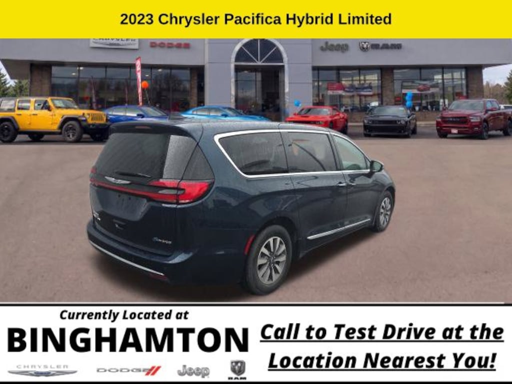 Used 2023 Chrysler Pacifica Hybrid Limited Minivan/Van