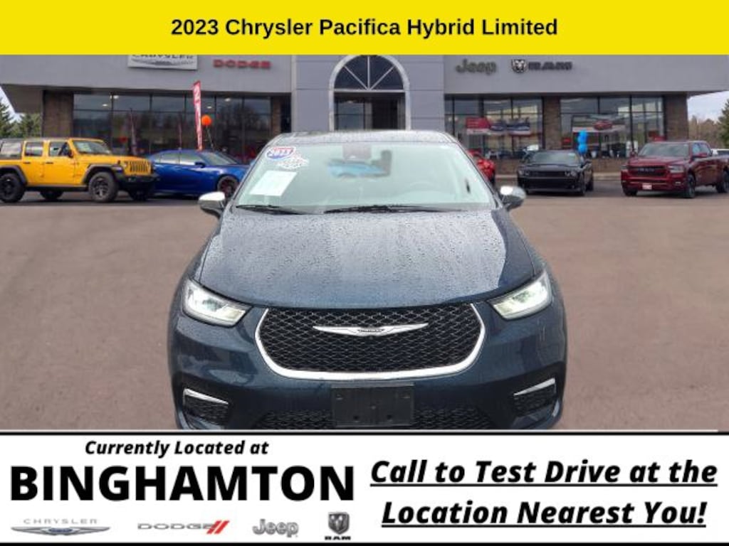 Used 2023 Chrysler Pacifica Hybrid Limited Minivan/Van