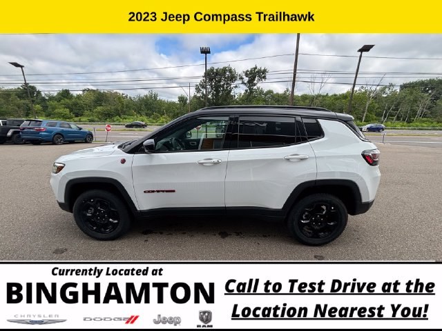 2023 Jeep Compass Trailhawk - Photo 4