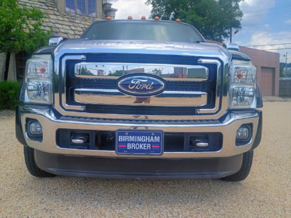 Used 2011 Ford Super Duty F-450 DRW Lariat 4WD Crew Cab 172 Lariat