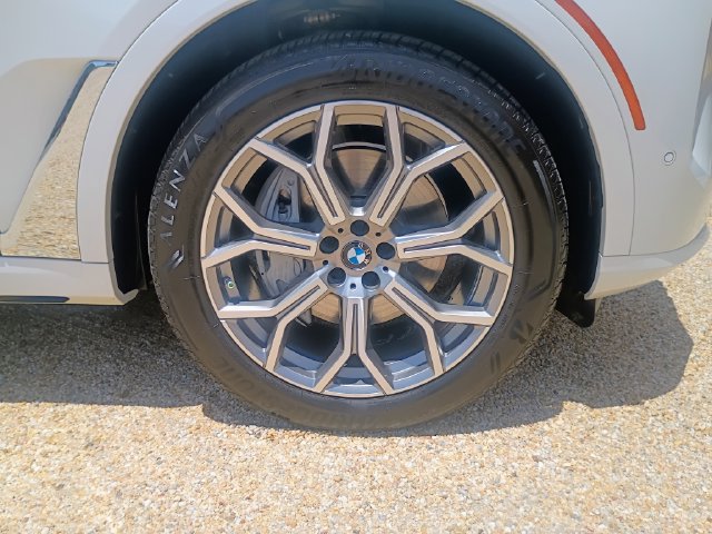 2024 BMW X7 40i - Photo 19