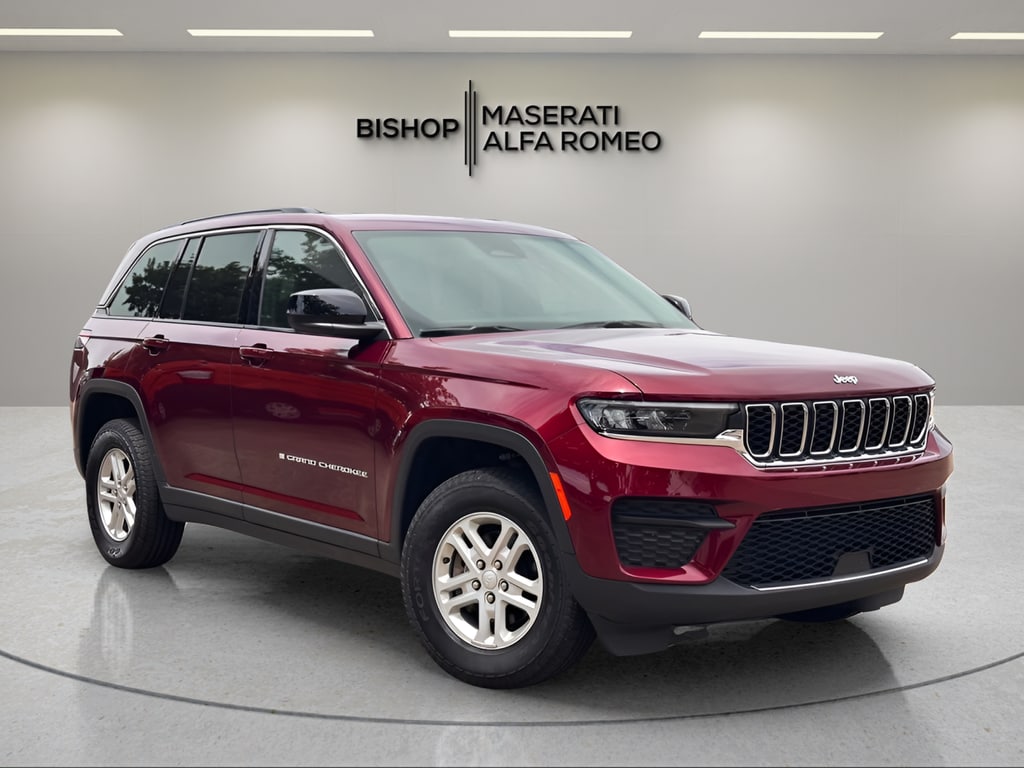 Used 2025 Jeep Grand Cherokee Laredo SUV