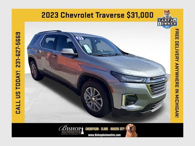 2023 Chevrolet Traverse LT Cloth vehicle photo