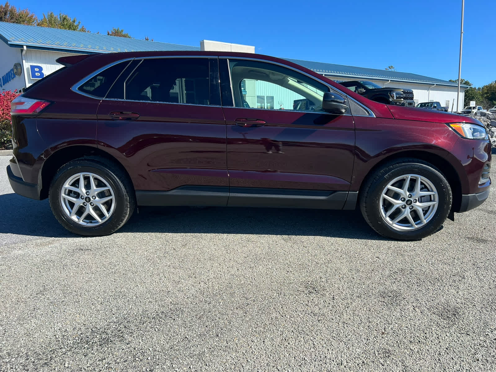 Used 2024 Ford Edge SEL AWD