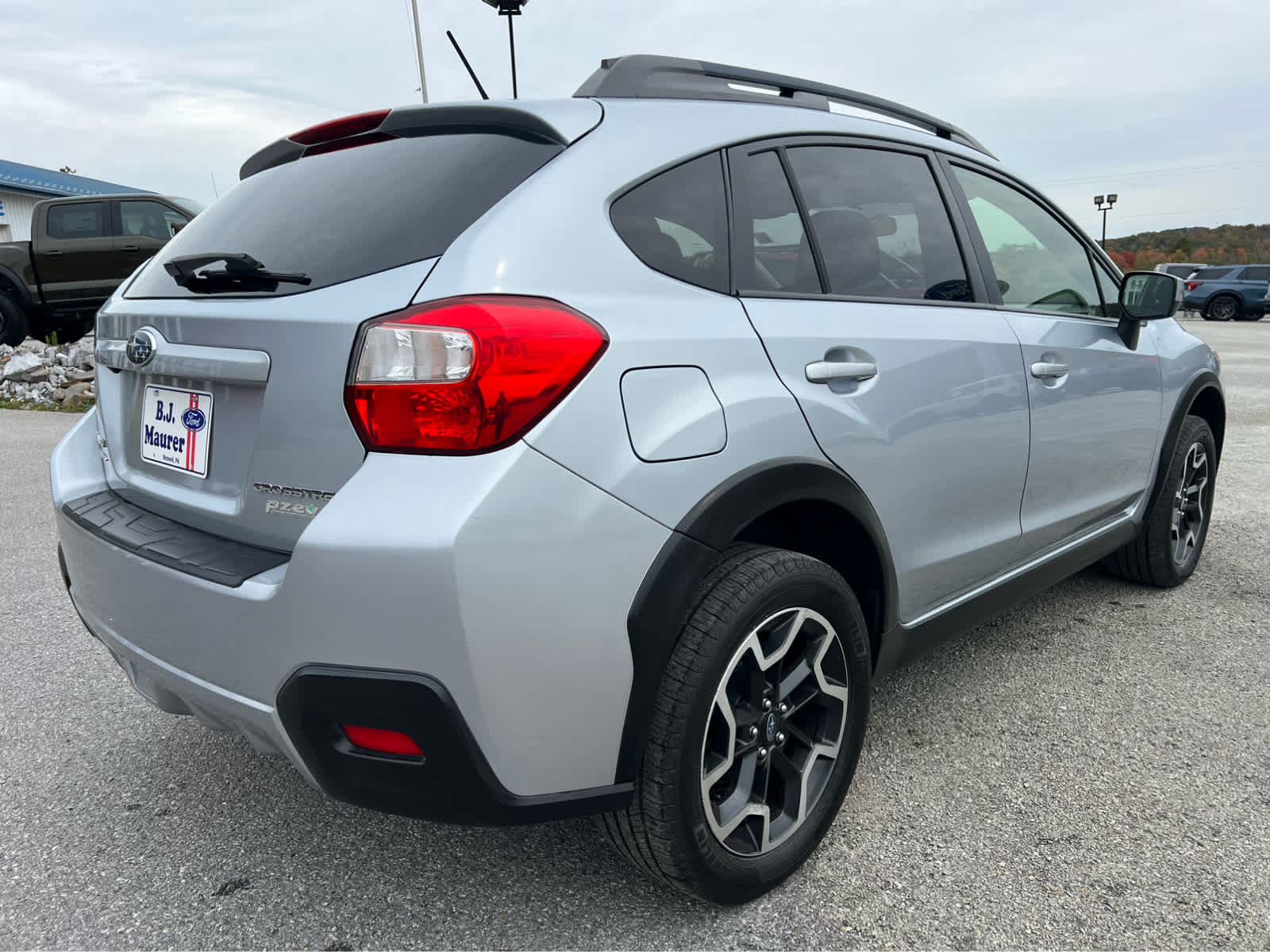 Used 2017 Subaru Crosstrek Premium 2.0i CVT