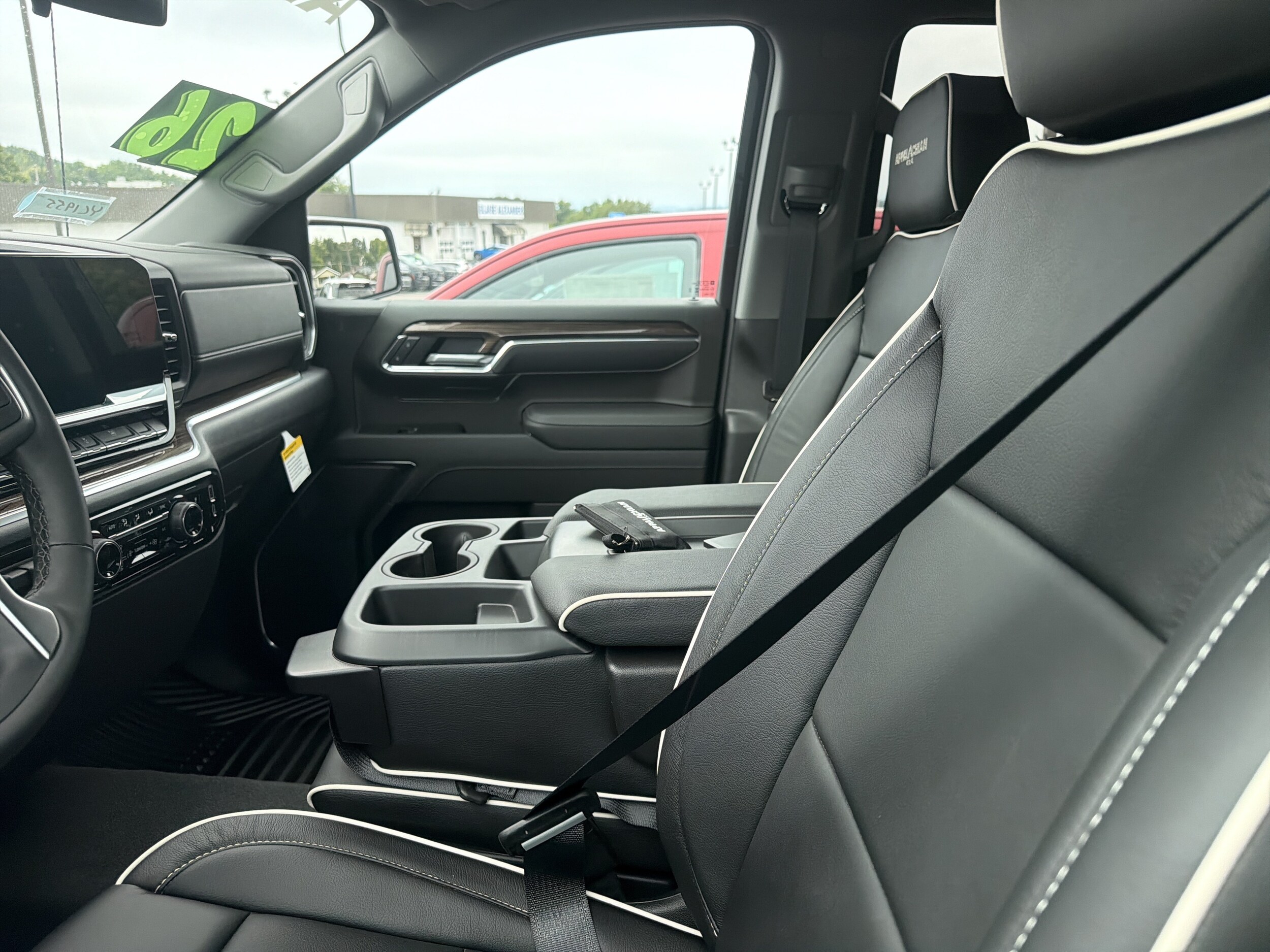 2026 Chevrolet Silverado 1500 LT - Photo 14