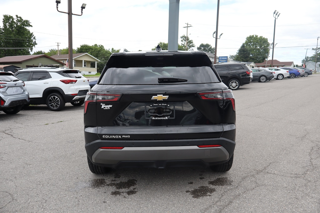 Used 2025 Chevrolet Equinox LT SUV