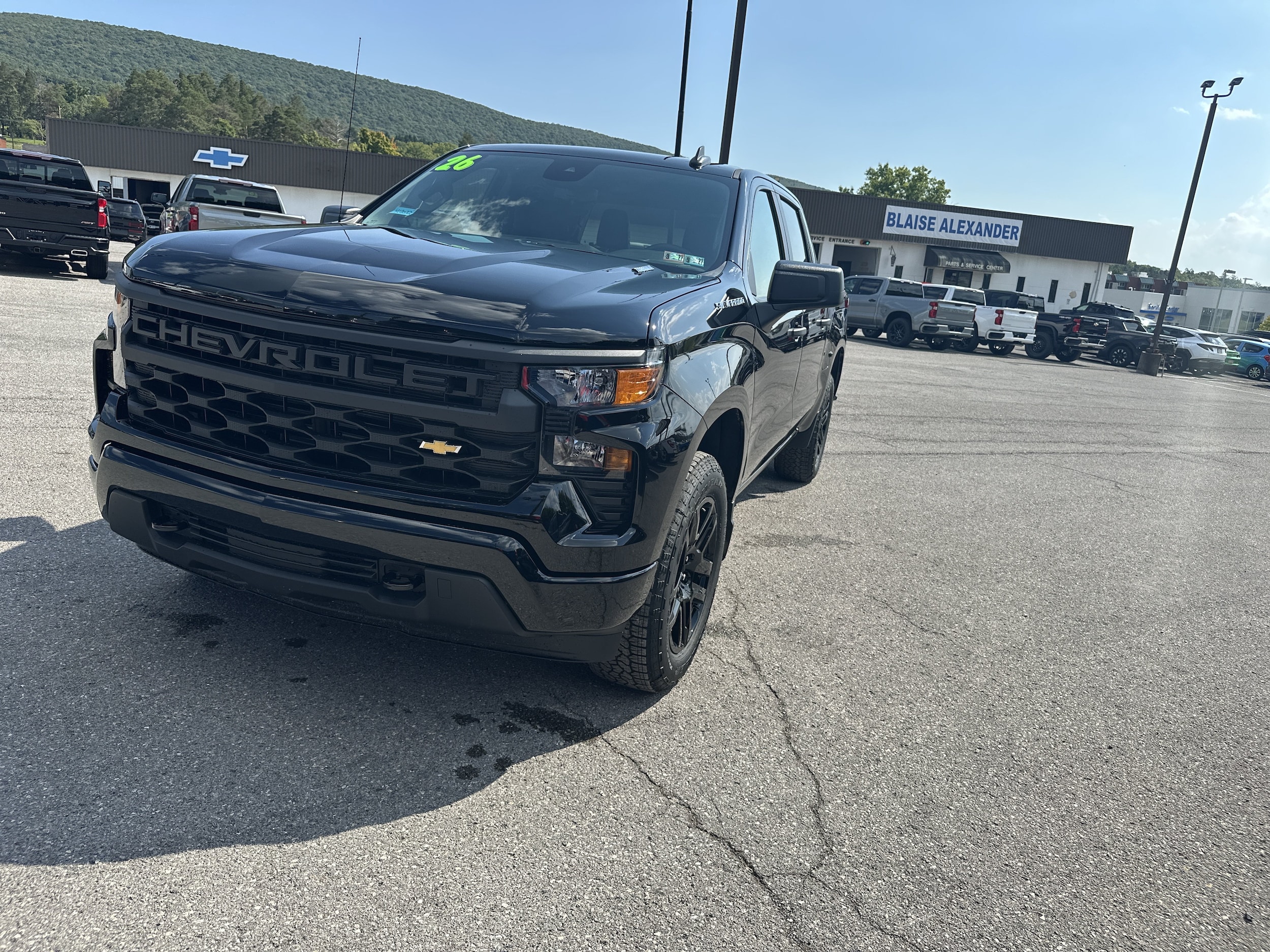 2026 Chevrolet Silverado 1500 Custom - Photo 8