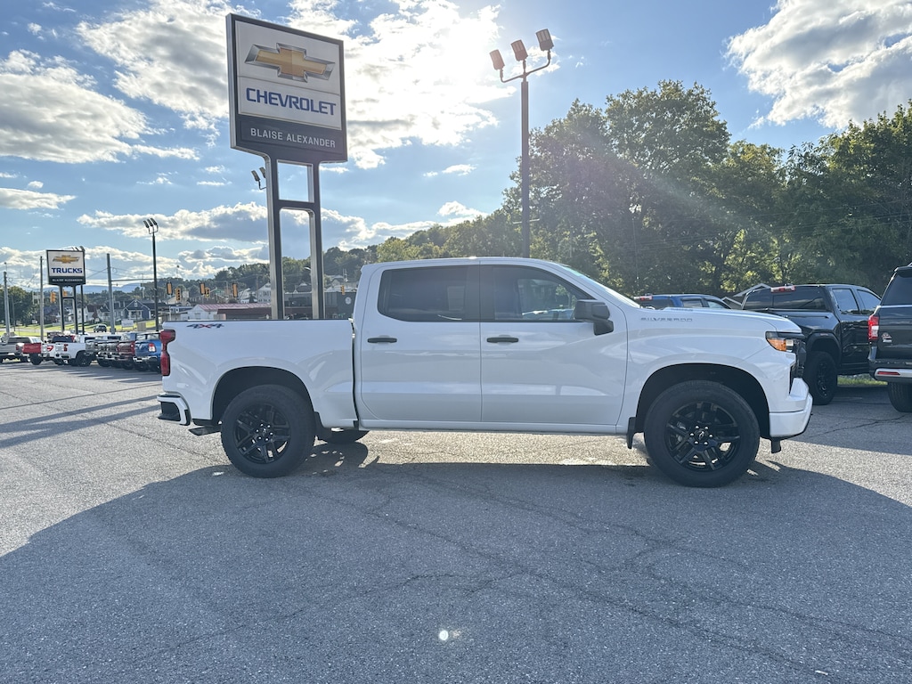 New 2026 Chevrolet Silverado 1500 Custom Truck